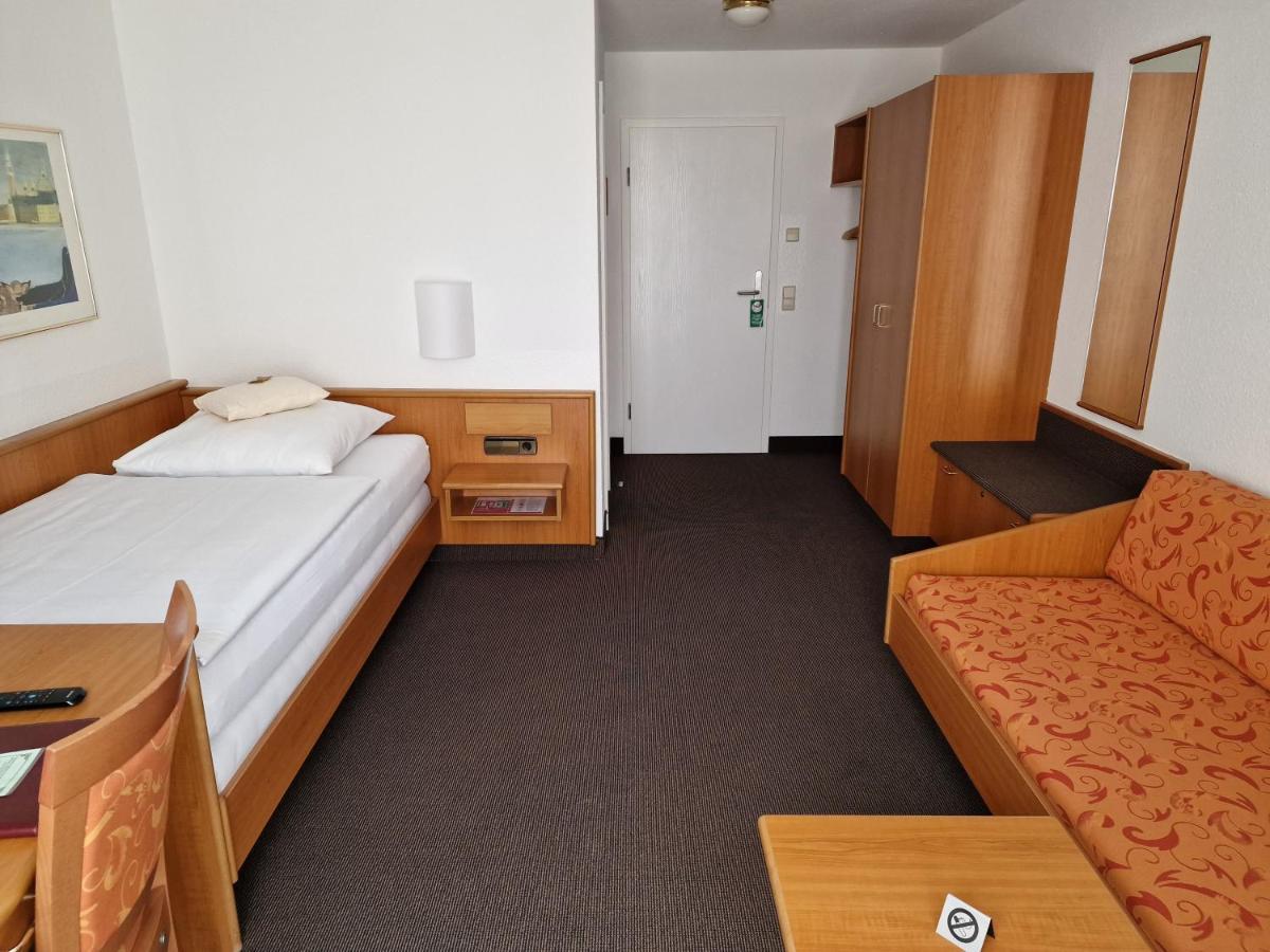 Hotel Gerberhof Backnang Exteriör bild