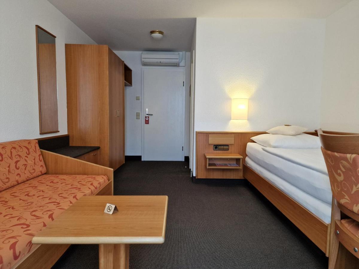 Hotel Gerberhof Backnang Exteriör bild